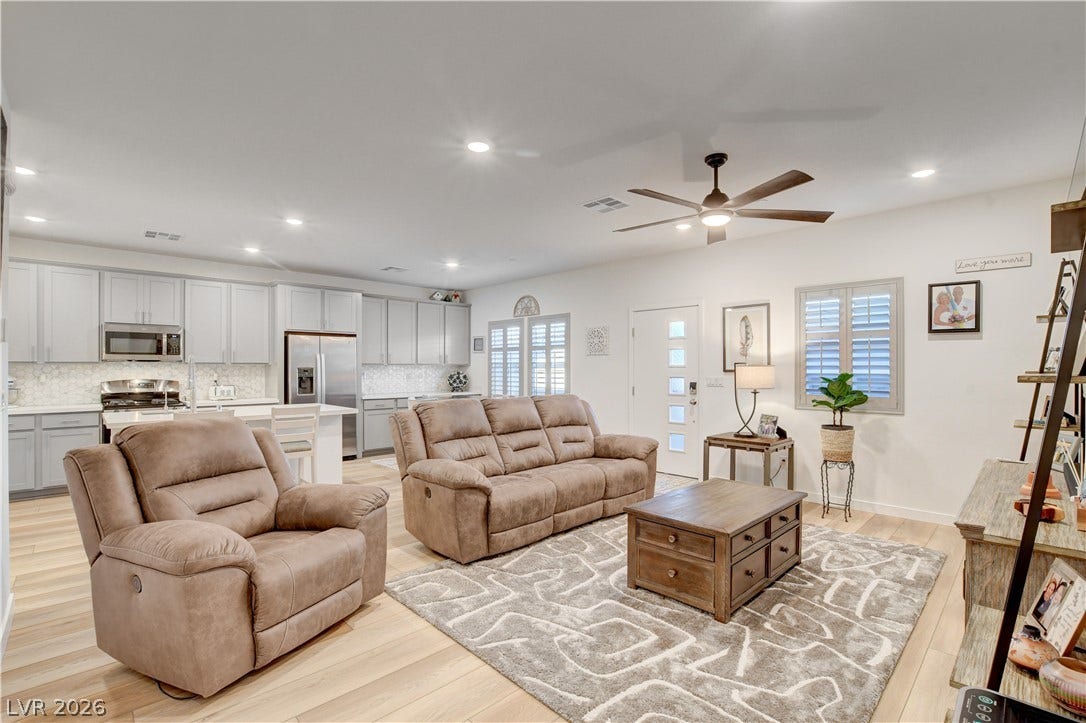 384 Aravalli Crest Street, Henderson, NV 89015 384 Aravalli Crest Street, Henderson, NV 89015