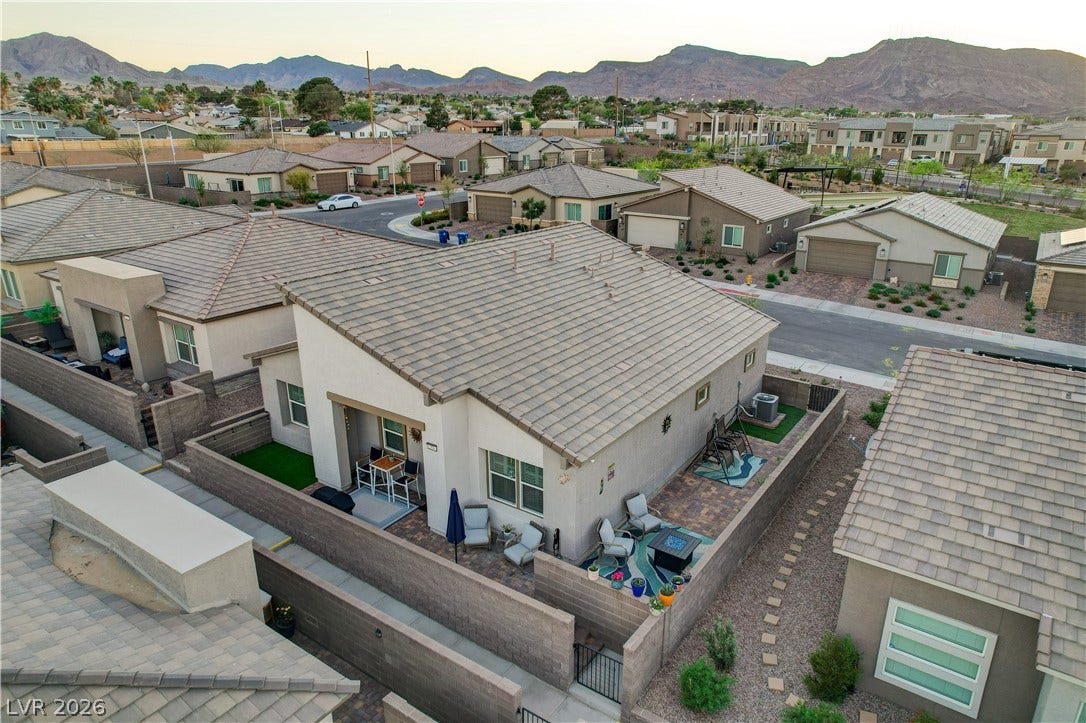 384 Aravalli Crest Street, Henderson, NV 89015 384 Aravalli Crest Street, Henderson, NV 89015