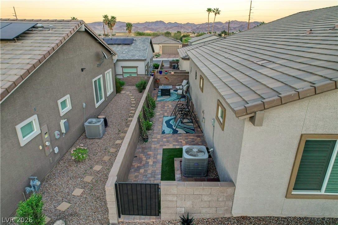 384 Aravalli Crest Street, Henderson, NV 89015 384 Aravalli Crest Street, Henderson, NV 89015