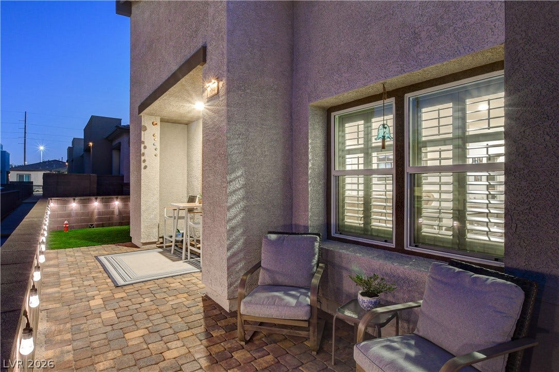 384 Aravalli Crest Street, Henderson, NV 89015 384 Aravalli Crest Street, Henderson, NV 89015