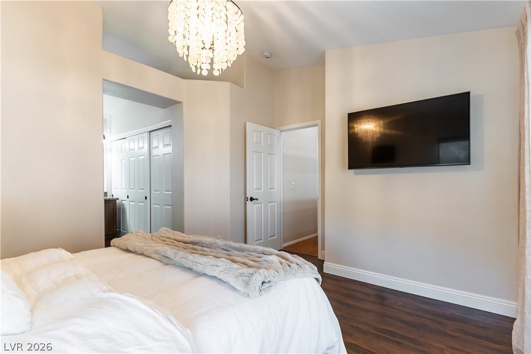 2408 Pebble Springs Court, Henderson, NV 89074 Custom Closet