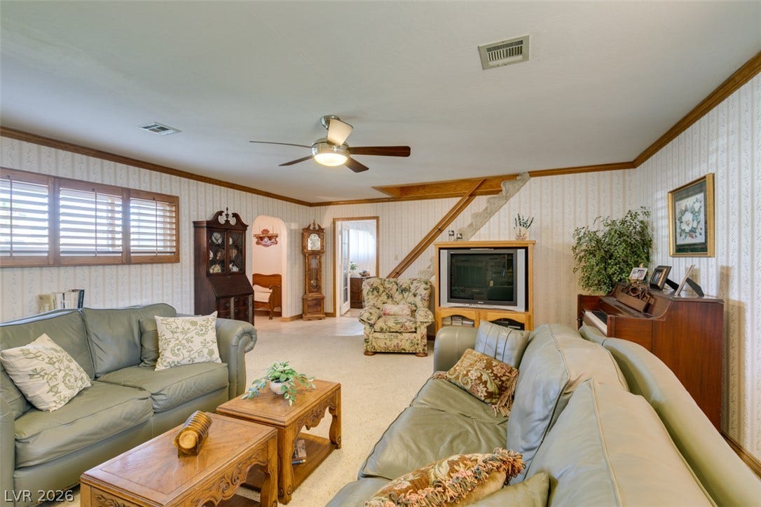 661 Burton Street, Henderson, NV 89015 661 Burton Street, Henderson, NV 89015