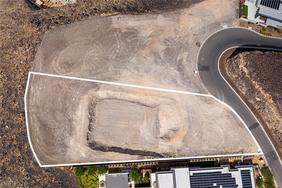 515 Cityview Ridge Dr, Henderson, NV 89012 An aerial perspective outlines this premier custom homesite excavated for subterranean garage or basement.