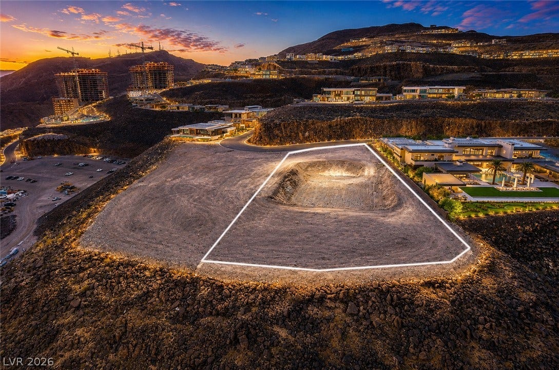 515 Cityview Ridge Dr, Henderson, NV 89012 515 Cityview Ridge Dr, Henderson, NV 89012
