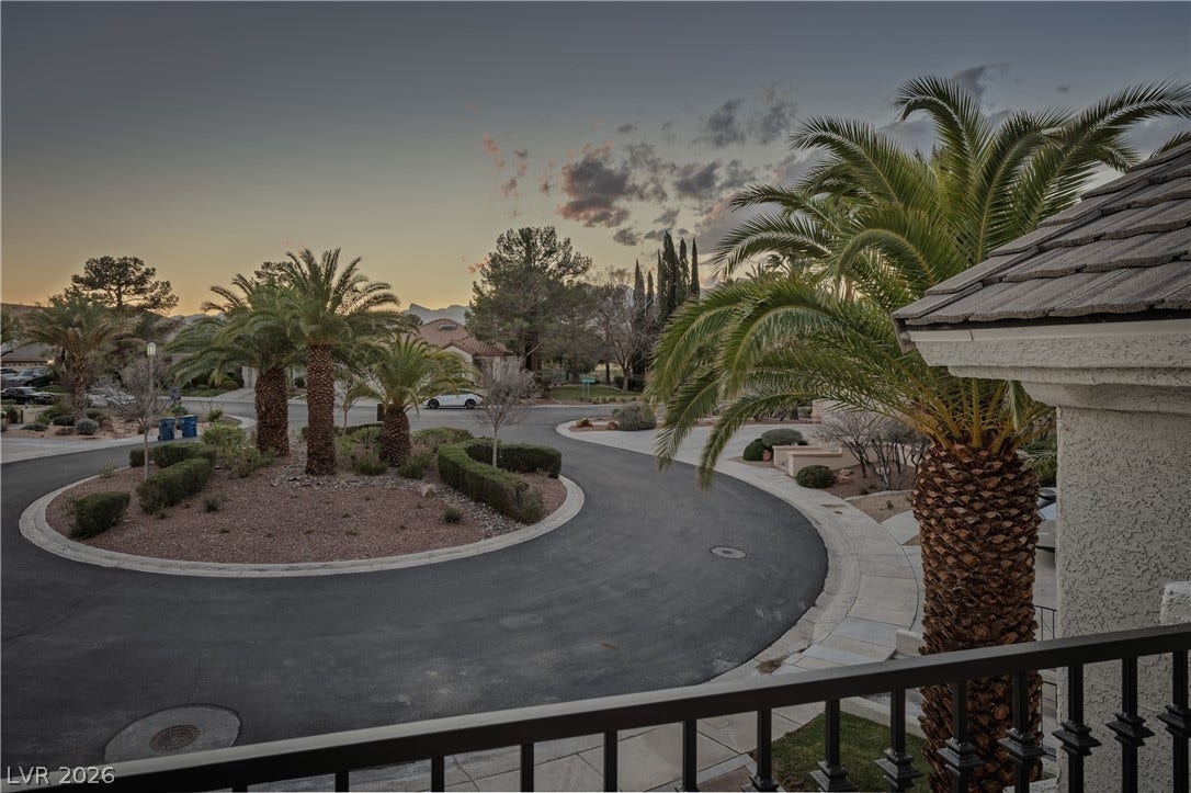 8800 Lusso Court, Las Vegas, NV 89134 8800 Lusso Court, Las Vegas, NV 89134