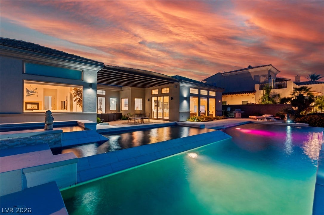 1358 Opal Valley Street, Henderson, NV 89052 Infinity Pool