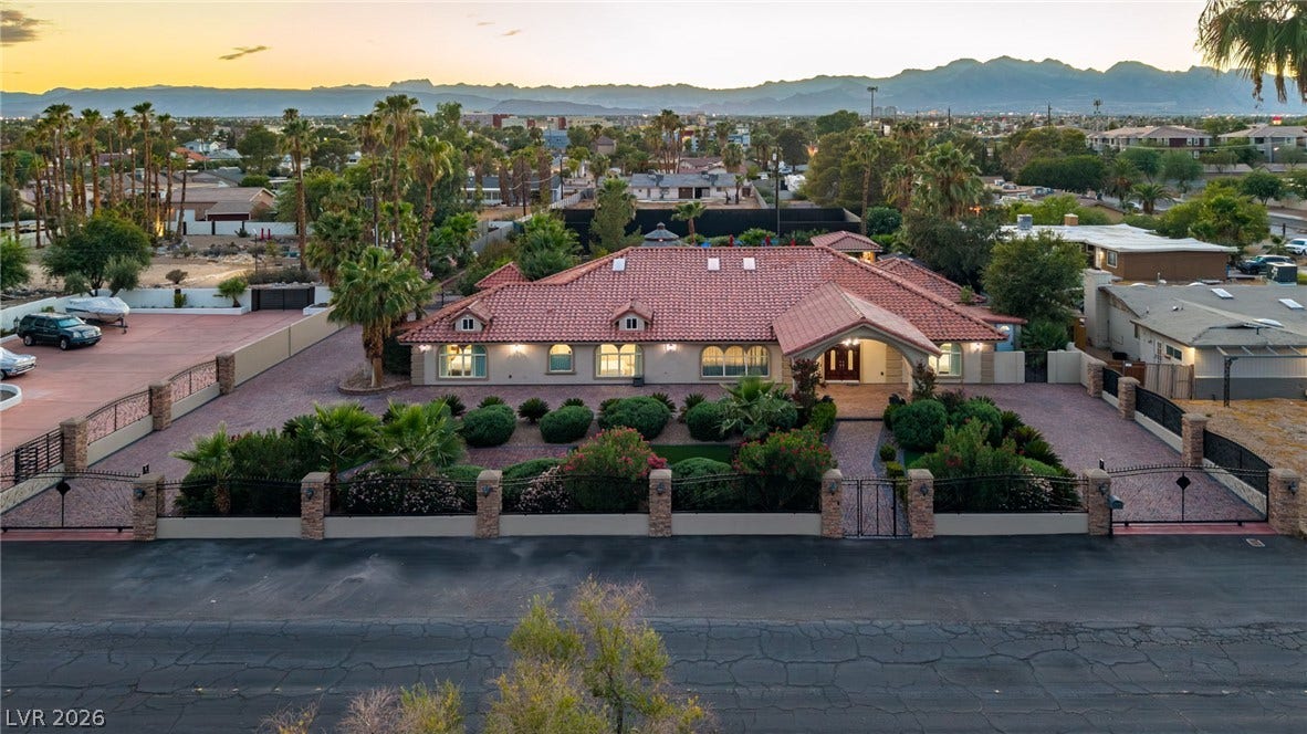 1355 Westwind Road, Las Vegas, NV 89146 1355 Westwind Road, Las Vegas, NV 89146