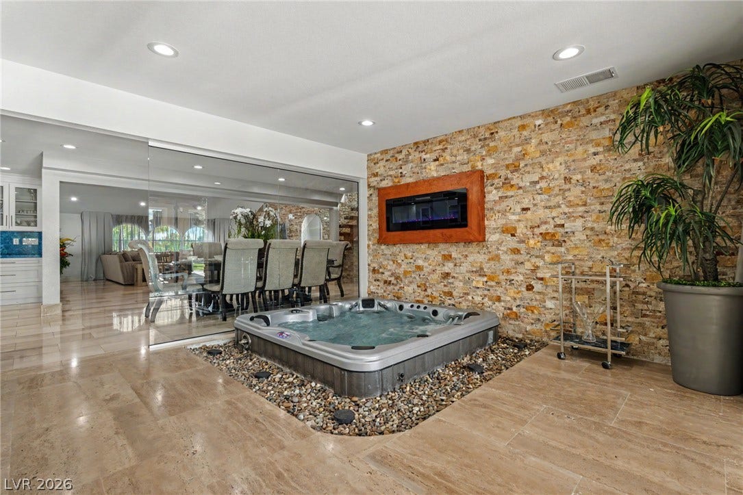 1355 Westwind Road, Las Vegas, NV 89146 1355 Westwind Road, Las Vegas, NV 89146