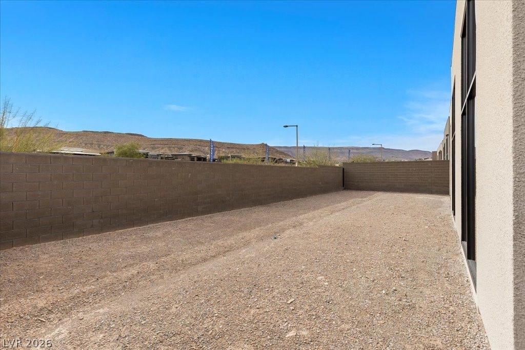 10907 Agate Cliffs Avenue, Las Vegas, NV 89135 Mountain Views
Pool Sized Yard