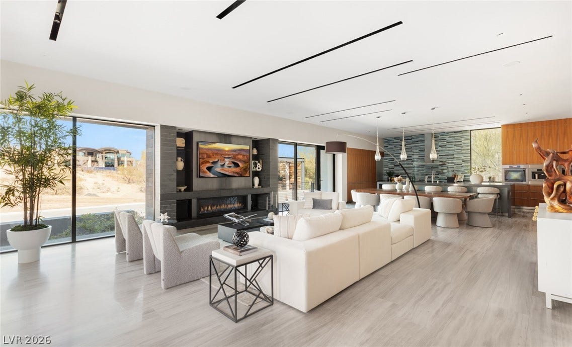 20 Soaring Bird Court, Las Vegas, NV 89135