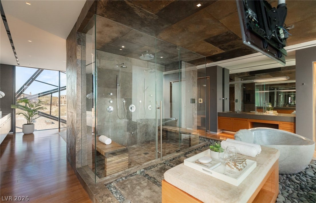 20 Soaring Bird Court, Las Vegas, NV 89135