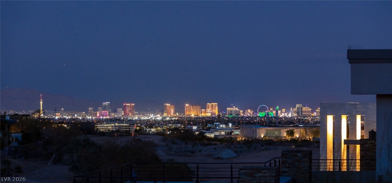 20 Soaring Bird Court, Las Vegas, NV 89135