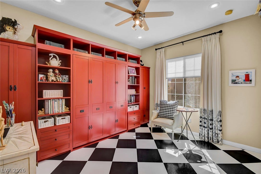 CASITA BEDROOM W/ MURPHY BED & SHELVING