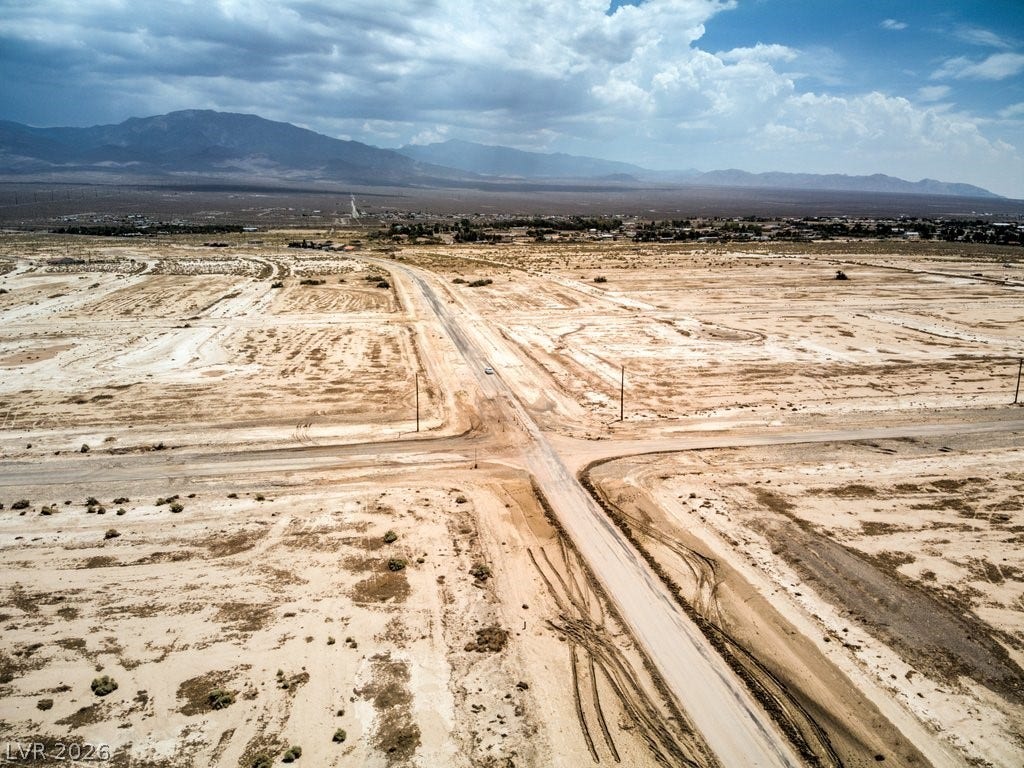5960 N Linda Street, Pahrump, NV 89060 5960 N Linda Street, Pahrump, NV 89060