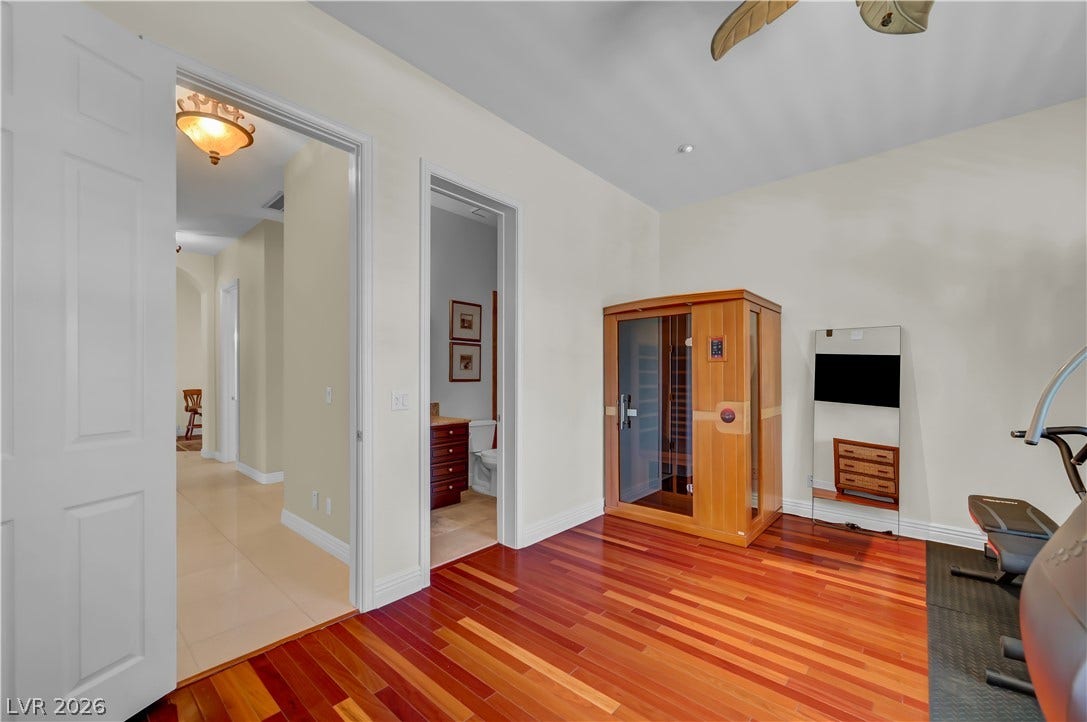 2030 Marina Bay Court, Las Vegas, NV 89117 Gleaming hardwood floors and a personal home sauna create a relaxing wellness space.