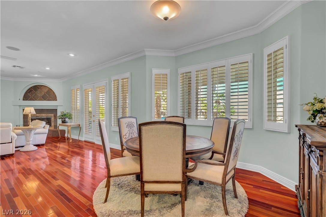2030 Marina Bay Court, Las Vegas, NV 89117 Gleaming hardwood floors and classic crown moldings enhance this elegant dining space.