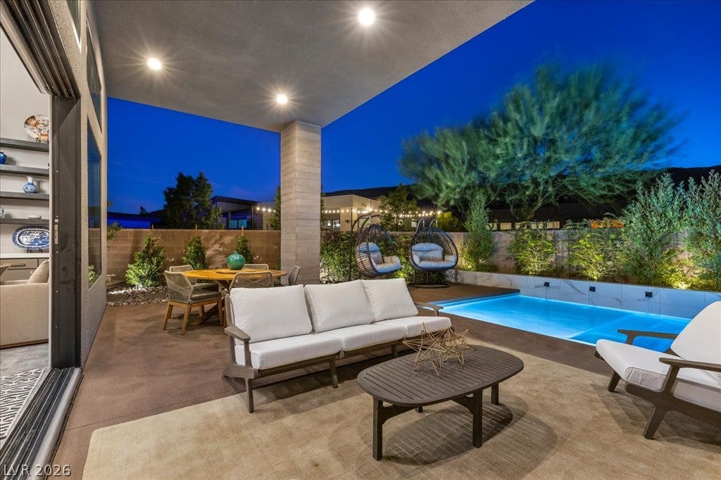 10806 White Clay Drive, Las Vegas, NV 89135 10806 White Clay Drive, Las Vegas, NV 89135