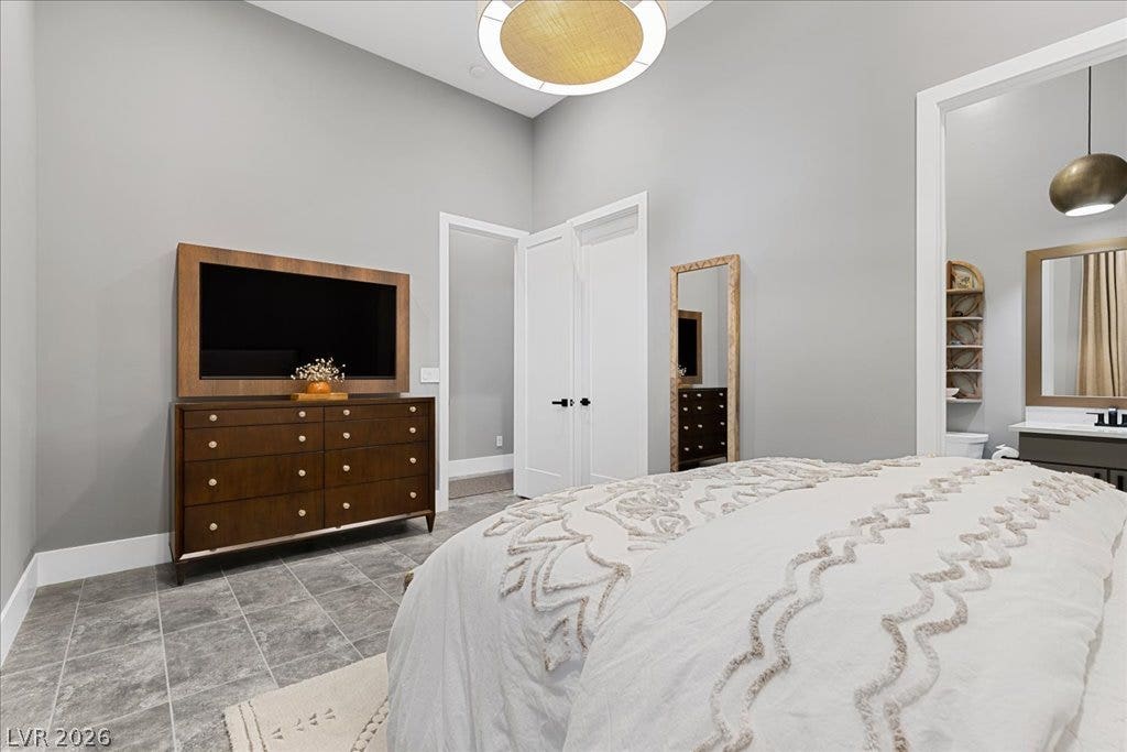 10806 White Clay Drive, Las Vegas, NV 89135 10806 White Clay Drive, Las Vegas, NV 89135