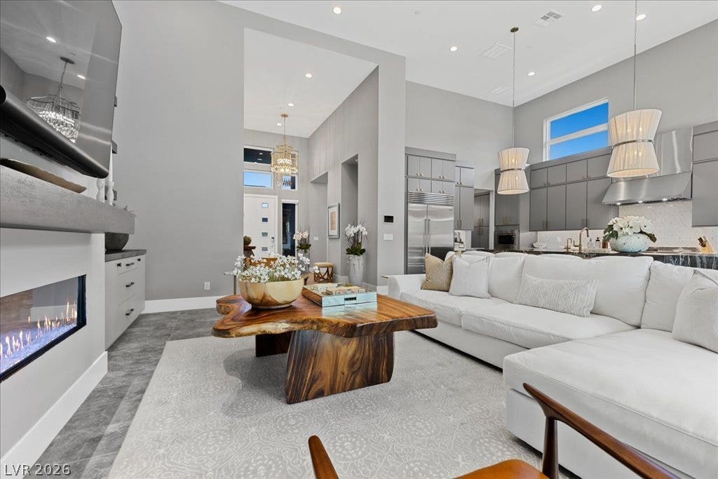 10806 White Clay Drive, Las Vegas, NV 89135 10806 White Clay Drive, Las Vegas, NV 89135