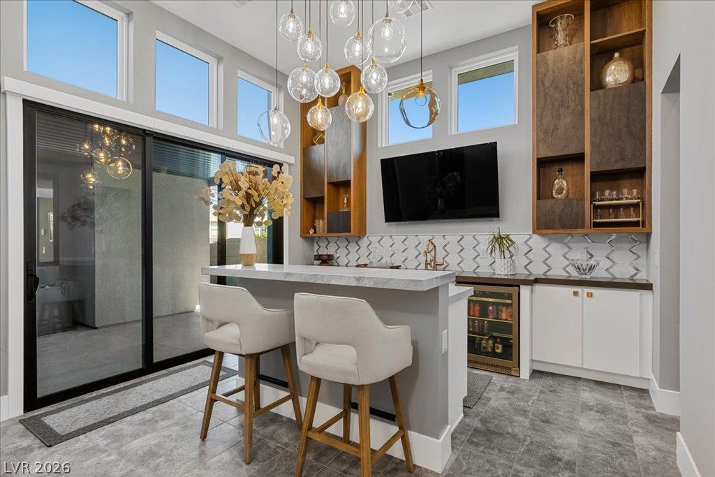10806 White Clay Drive, Las Vegas, NV 89135 10806 White Clay Drive, Las Vegas, NV 89135
