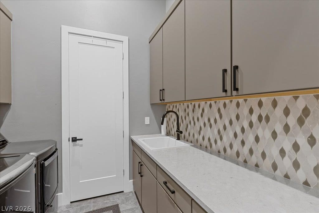 10806 White Clay Drive, Las Vegas, NV 89135 10806 White Clay Drive, Las Vegas, NV 89135
