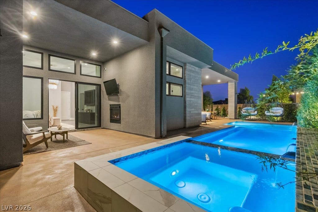 10806 White Clay Drive, Las Vegas, NV 89135 10806 White Clay Drive, Las Vegas, NV 89135