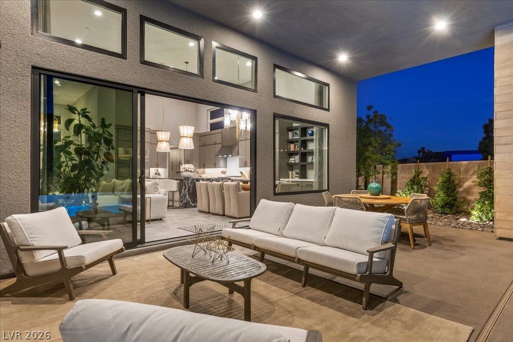 10806 White Clay Drive, Las Vegas, NV 89135 10806 White Clay Drive, Las Vegas, NV 89135