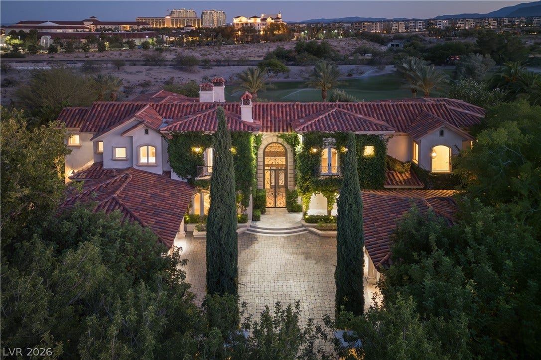 9017 Grove Crest Lane, Las Vegas, NV 89134 9017 Grove Crest Lane, Las Vegas, NV 89134