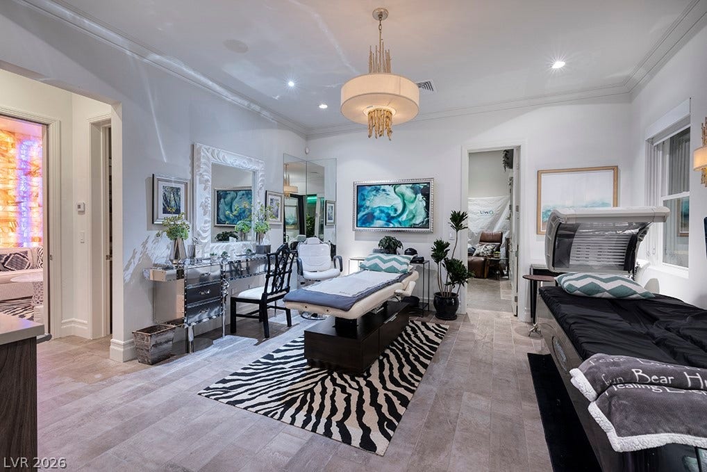 2323 Pinto Lane, Las Vegas, NV 89107 2323 Pinto Lane, Las Vegas, NV 89107