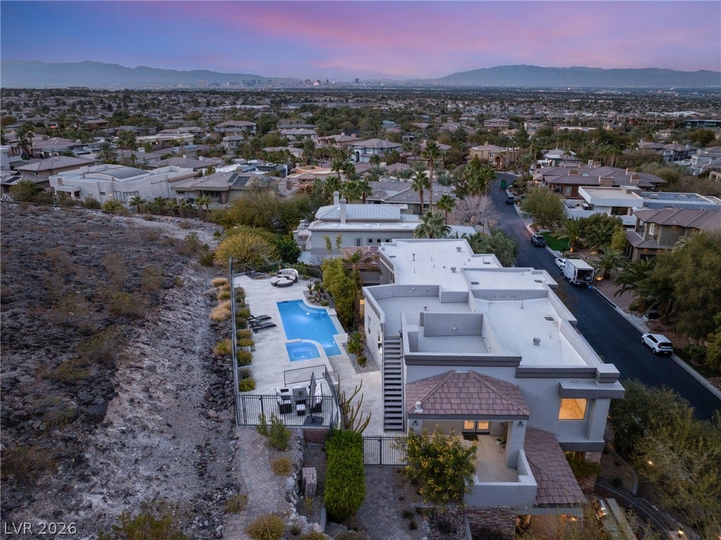 1635 Liege Drive, Henderson, NV 89012 1635 Liege Drive, Henderson, NV 89012