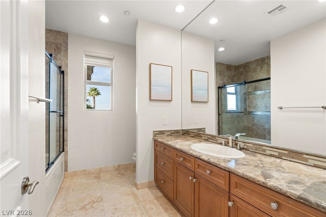 1635 Liege Drive, Henderson, NV 89012 1635 Liege Drive, Henderson, NV 89012