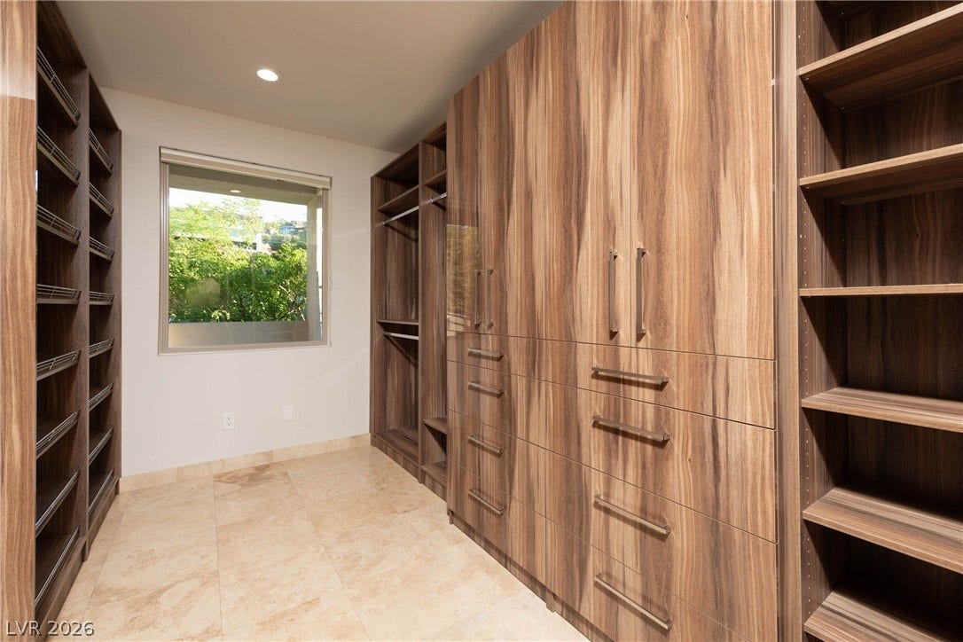 1635 Liege Drive, Henderson, NV 89012 1635 Liege Drive, Henderson, NV 89012