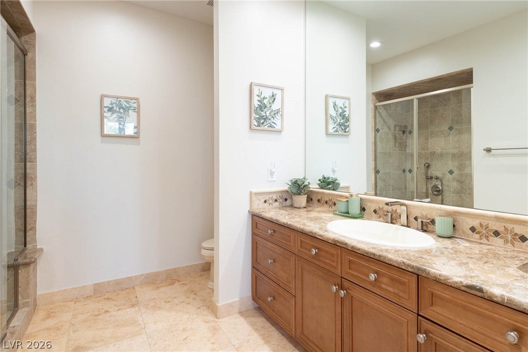 1635 Liege Drive, Henderson, NV 89012 1635 Liege Drive, Henderson, NV 89012