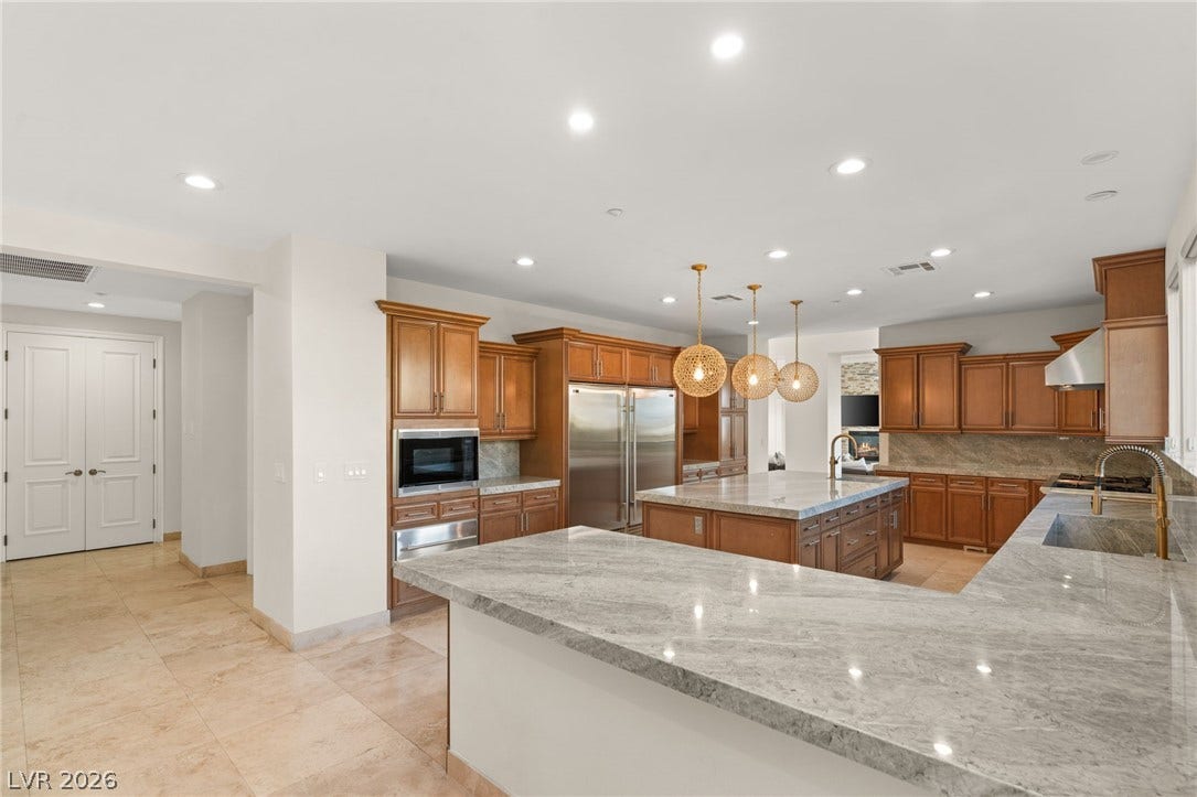 1635 Liege Drive, Henderson, NV 89012 1635 Liege Drive, Henderson, NV 89012