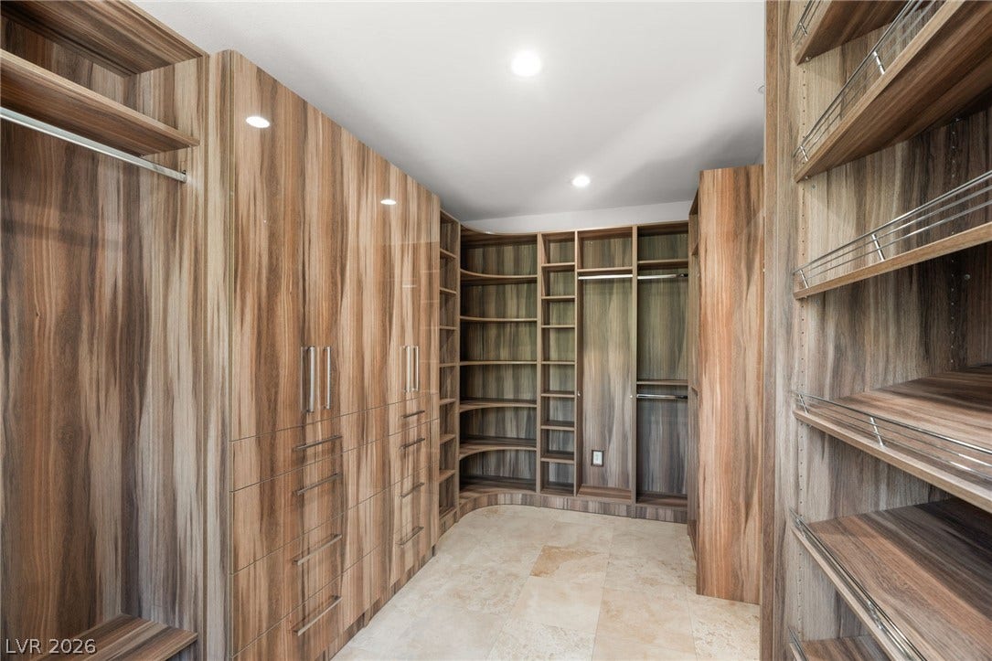 1635 Liege Drive, Henderson, NV 89012 1635 Liege Drive, Henderson, NV 89012