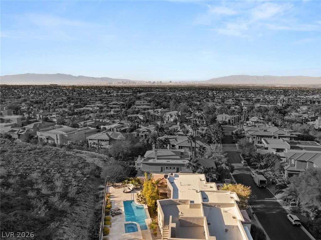 1635 Liege Drive, Henderson, NV 89012 1635 Liege Drive, Henderson, NV 89012