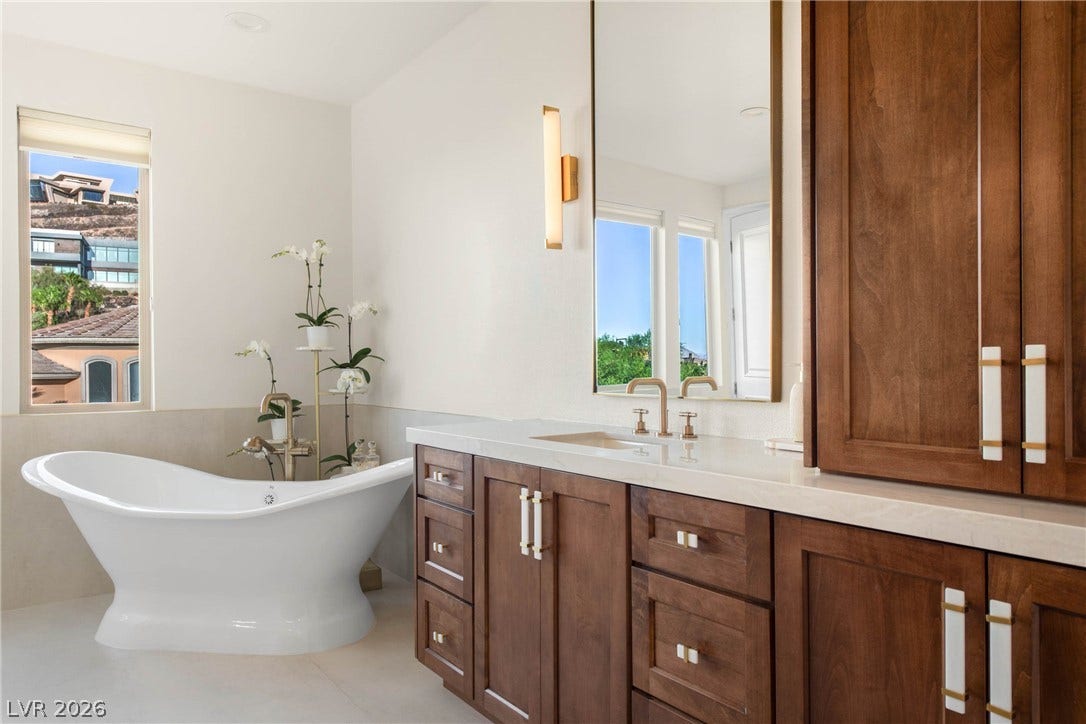 1635 Liege Drive, Henderson, NV 89012 1635 Liege Drive, Henderson, NV 89012