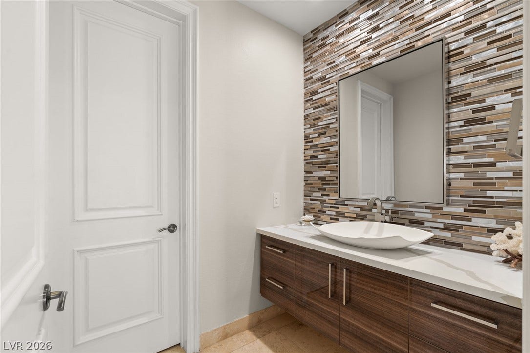 1635 Liege Drive, Henderson, NV 89012 1635 Liege Drive, Henderson, NV 89012