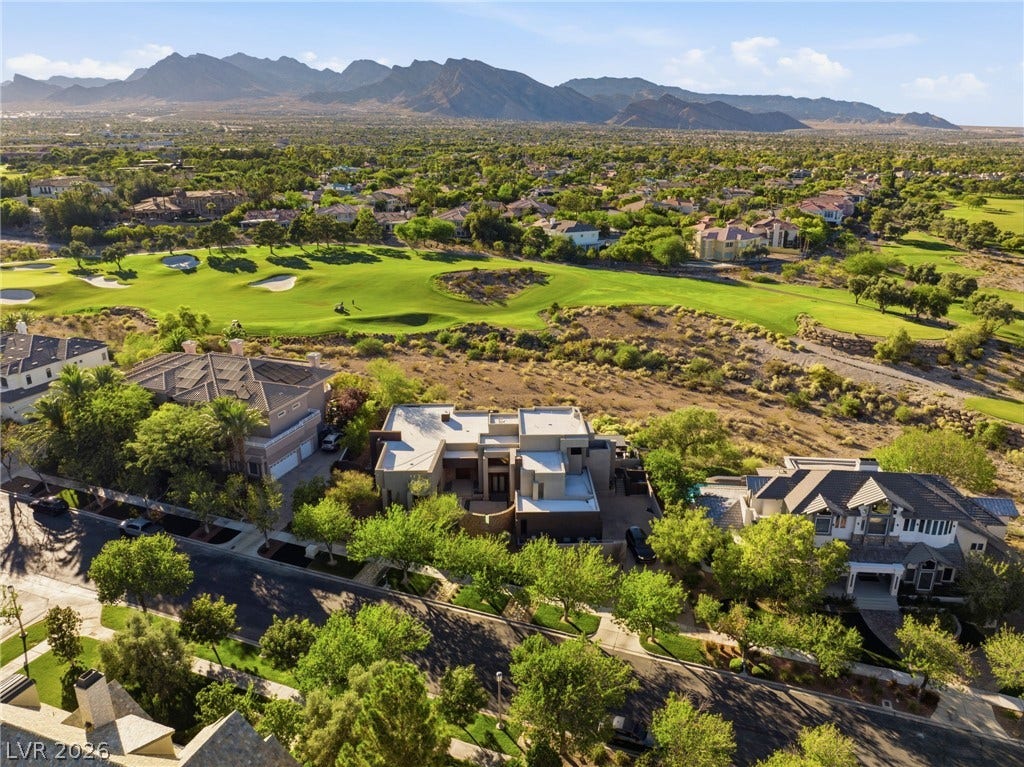 1529 Champion Hills Lane, Las Vegas, NV 89134