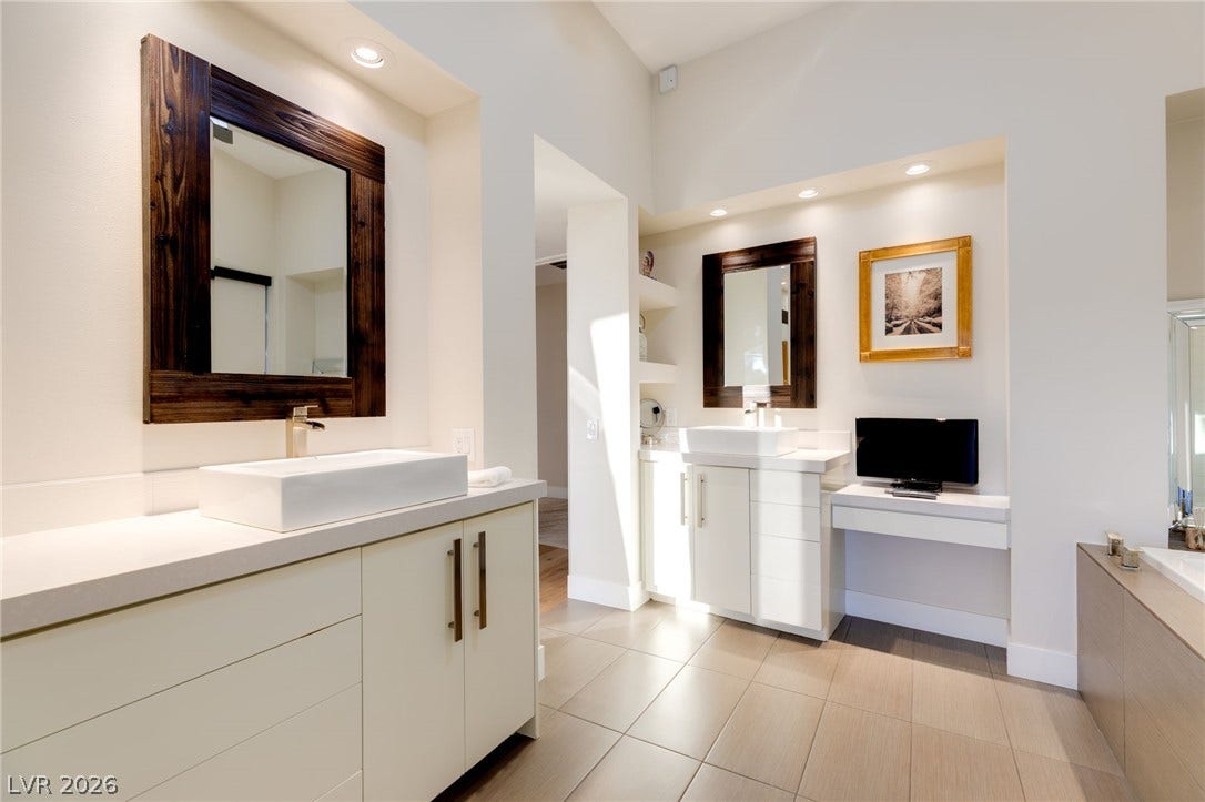 1529 Champion Hills Lane, Las Vegas, NV 89134
