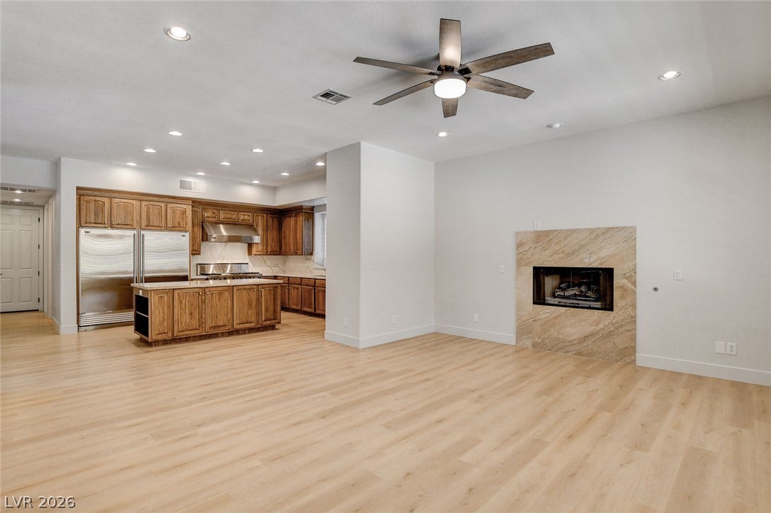 401 Grand Augusta Lane, Las Vegas, NV 89144