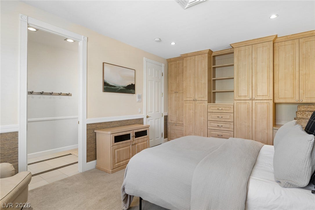 9916 Aspen Knoll Court, Las Vegas, NV 89117 Second level guest room door leading to bath