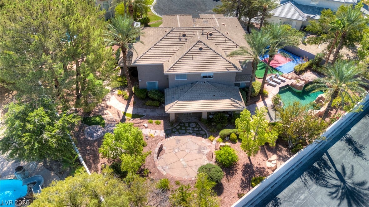 9916 Aspen Knoll Court, Las Vegas, NV 89117 Back patio & entertaining pad at rear