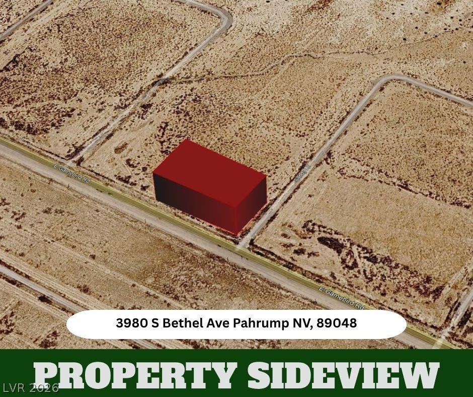 An aerial plot map highlights the generous boundaries of this desert property.