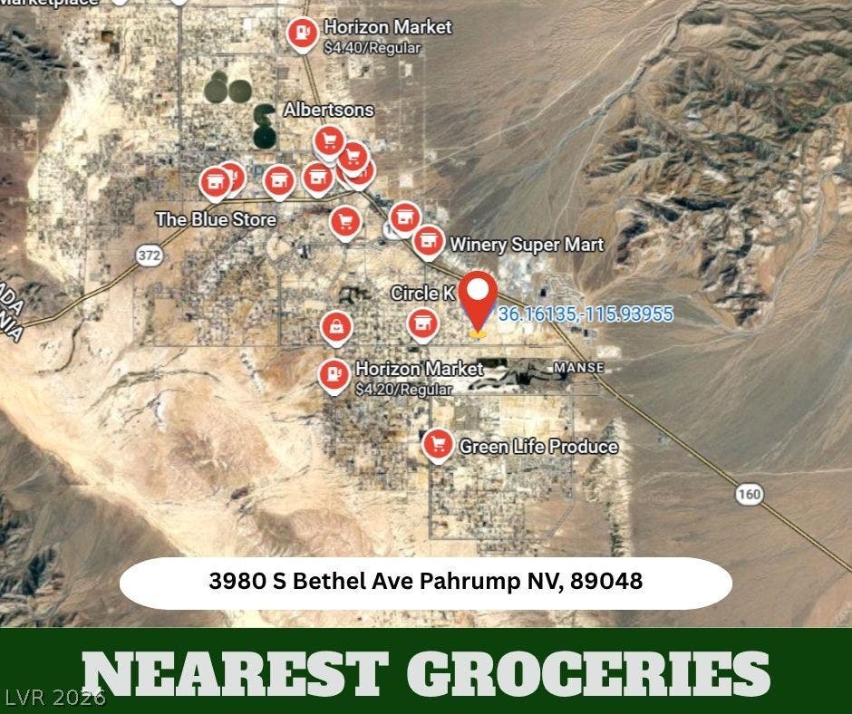 A convenient location map highlights the proximity of local markets and essential grocery options.