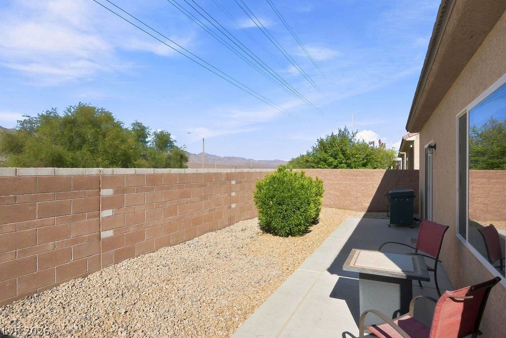 3432 Herring Gull Lane, North Las Vegas, NV 89084 Peaceful and private backyard