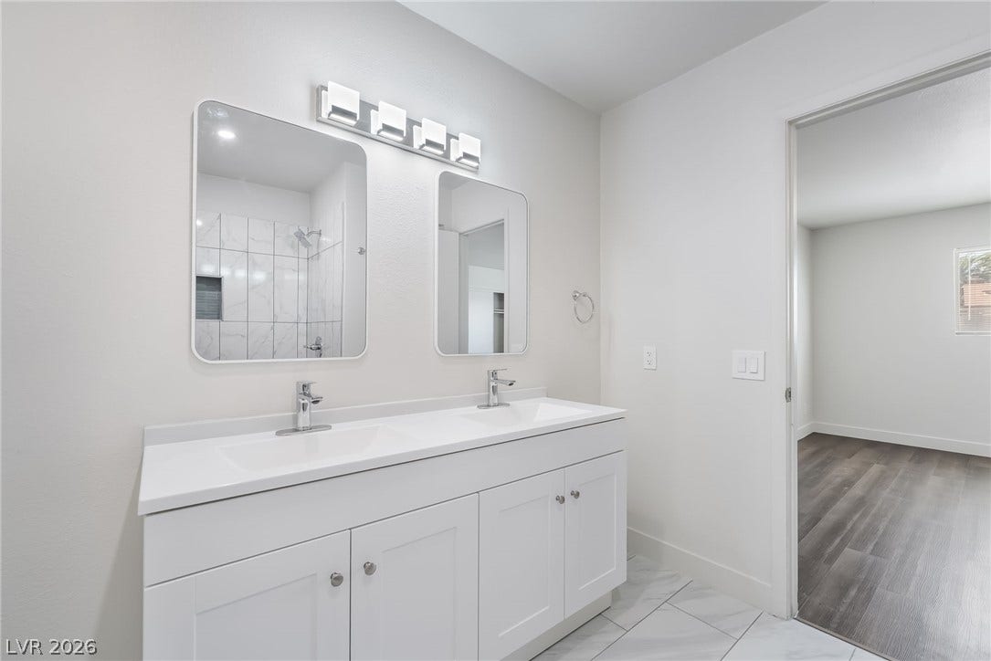 3623 E Biela Avenue, Las Vegas, NV 89120 Modern Primary bathroom.