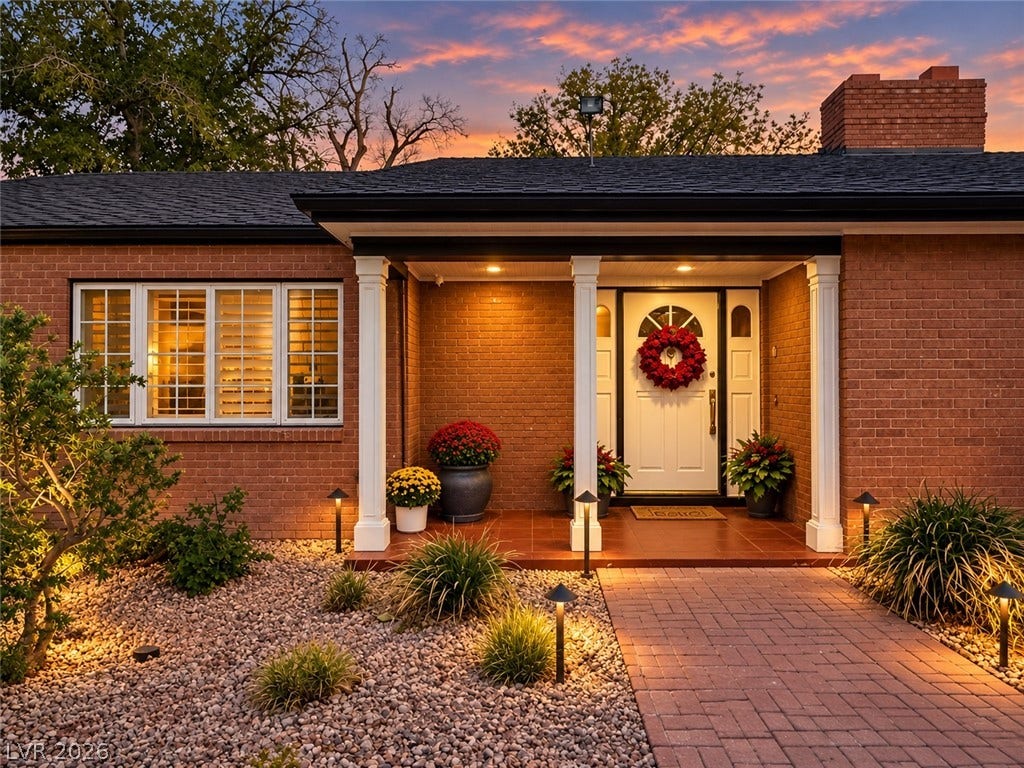 2001 Silver Avenue, Las Vegas, NV 89102 2001 Silver Avenue, Las Vegas, NV 89102