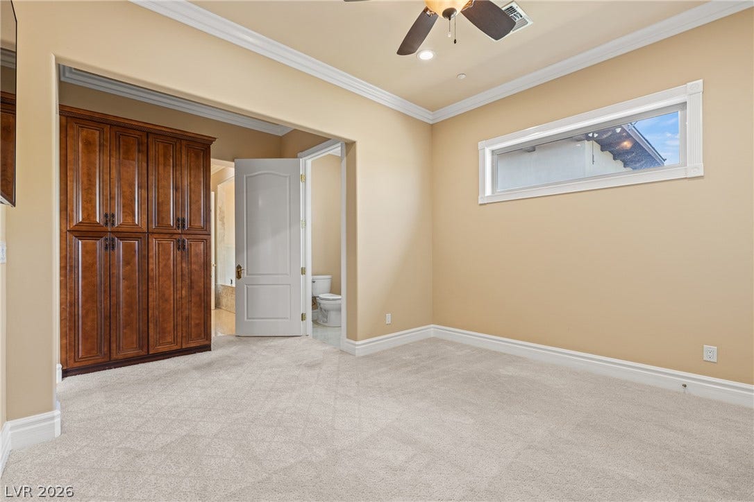 Primary Suite - extra room