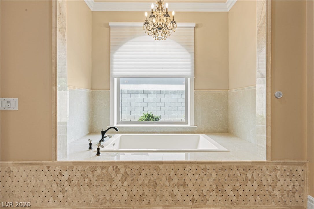 Primary Bathroom - Tub